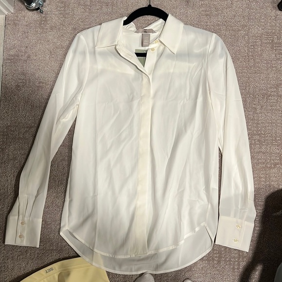 H&M white button up - Picture 1 of 2